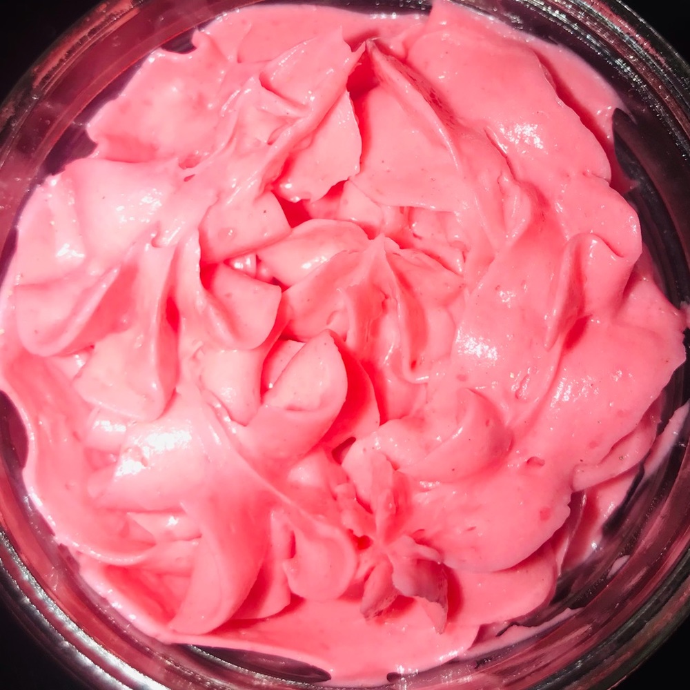 Organic birthday cupcake 🧁 luxurious whipped body butter [in the color pink]